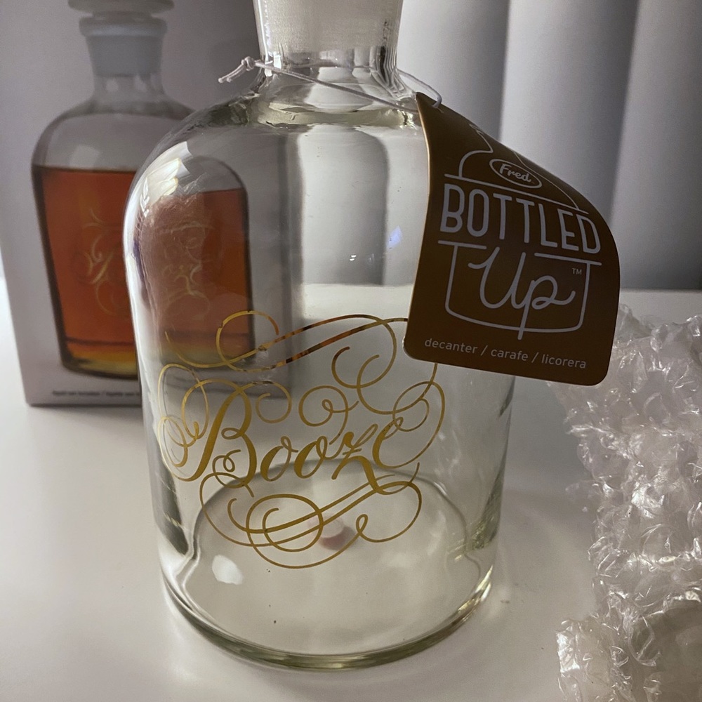 “Booze” Fred brand alcohol decanter 34oz